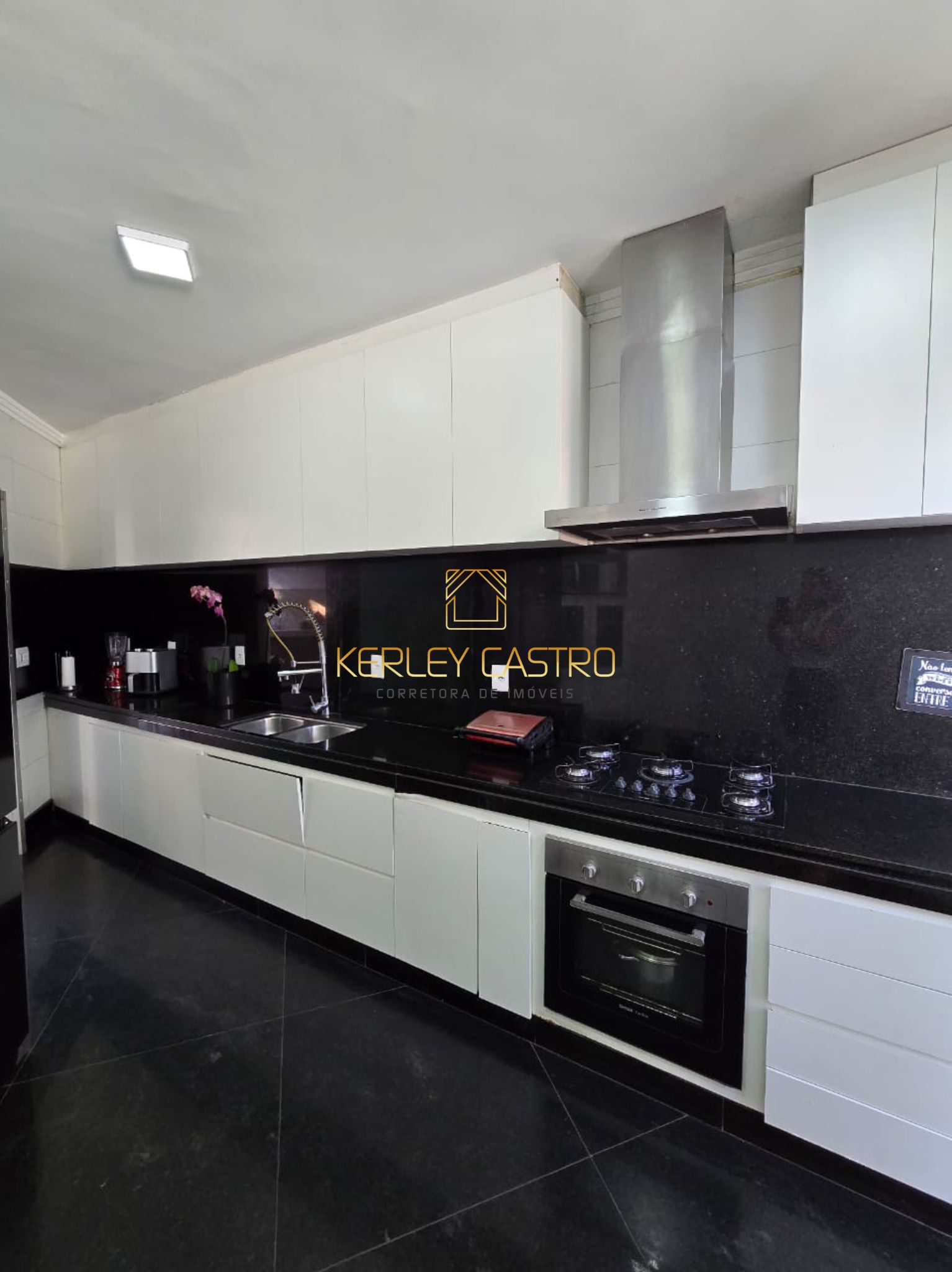 VENDO LINDA CASA COM PISCINA, SAUNA, HIDROMASSAGEM, ÁREA GOURMET-SÃO CRISTÓVÃO I
